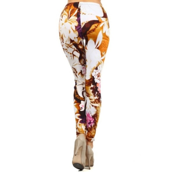 Women's Vintage Hawaiian Printed Stretchy Leggings - Picture 3 of 4